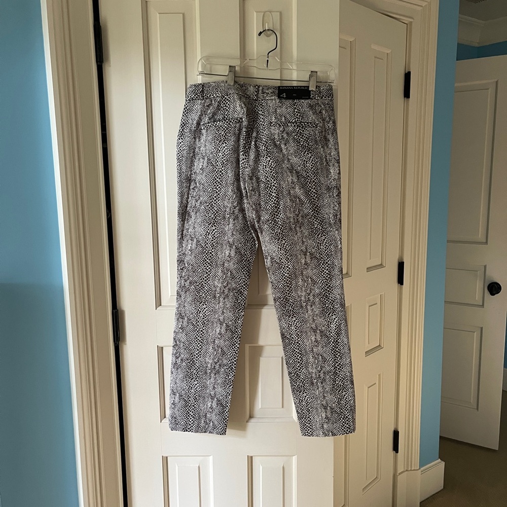 Banana Republic NWT Sloan Pants 4R Cropped